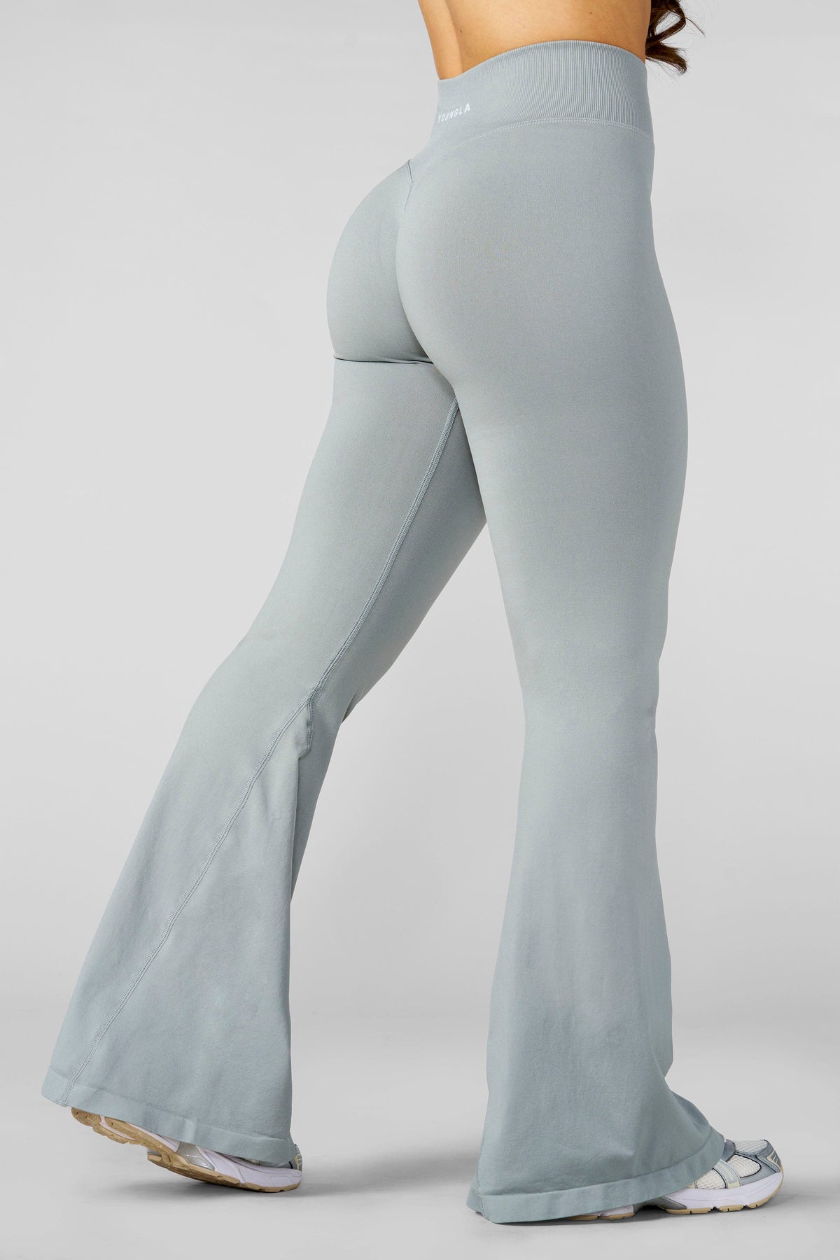 W2276 - Curve Seamless Flare Leggings (Short)