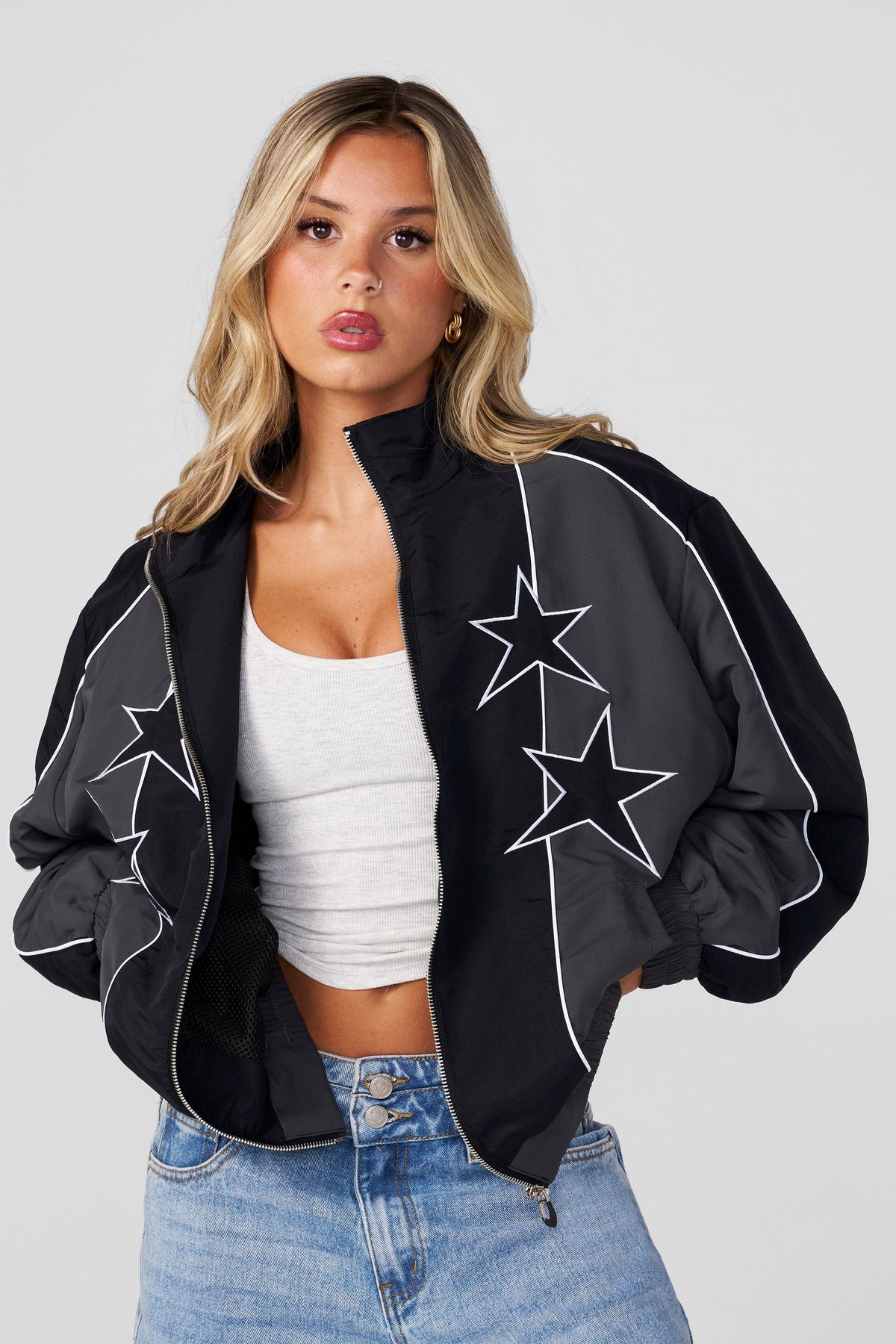 W565 Old School Windbreaker