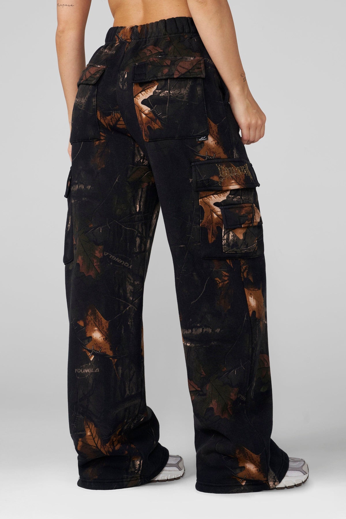 W2230 - Camo Cargo Joggers