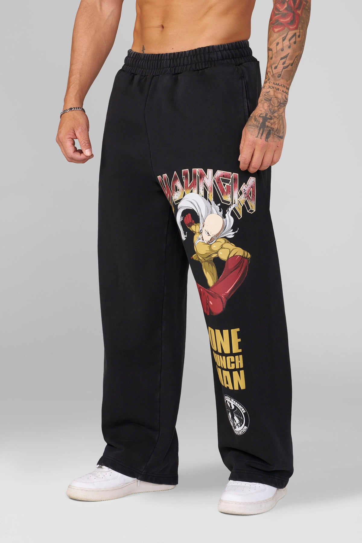 2017 - One Punch Man Sweats