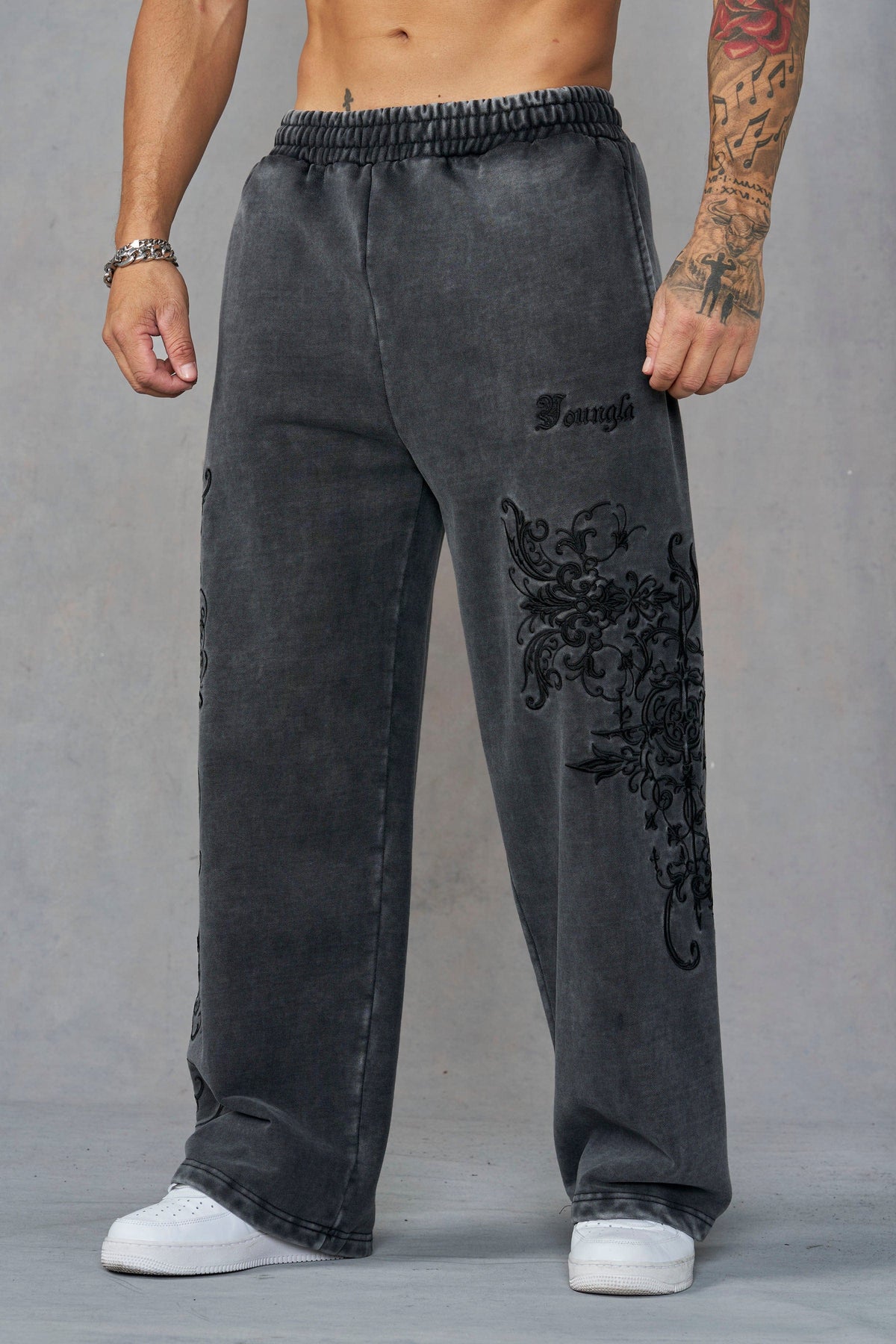 2061 - Threadmark Sweats