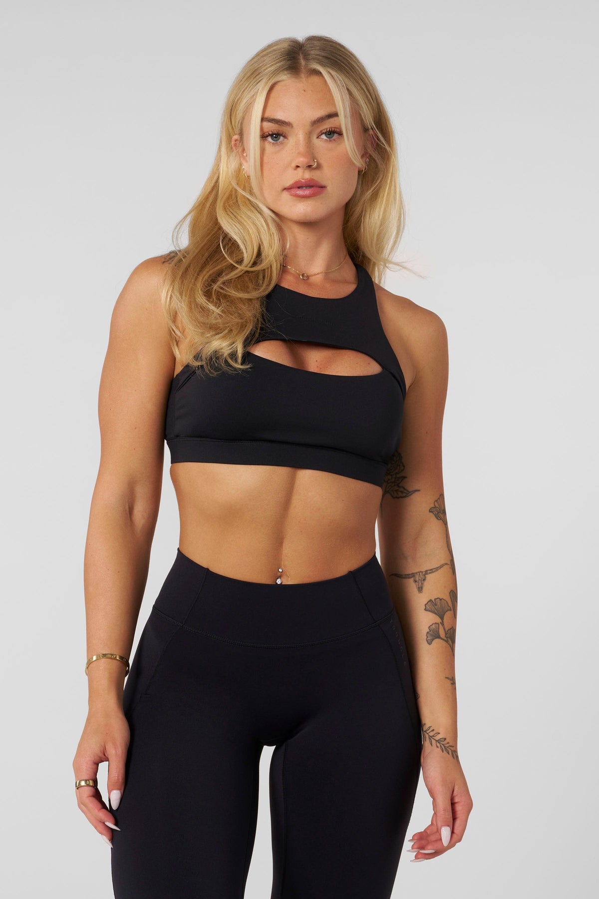 W365 - Elevate cut-out bra