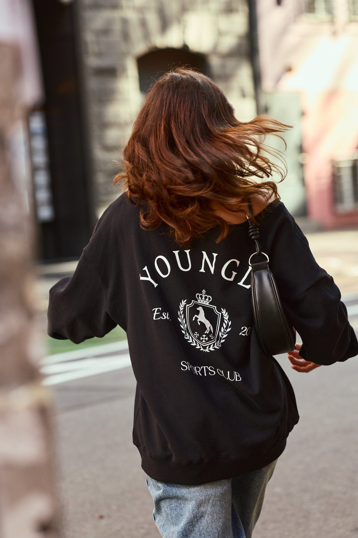 W5158 - Off-shoulder Pullover